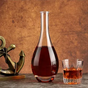 Manufacturers wholesale 500ml 750ml wine vodka whiskey glass bottles with cork caps