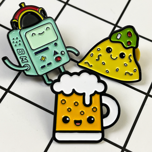 หมุดหมวกเคลือบบัตรโลหะของขวัญส่งเสริมการขายจากโรงงานจีน - Product Image 1