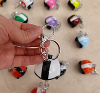 Porte-clés Mini Casque Moto Créatif Couleur Macaron en ABS, Casque de Sécurité Pentagramme pour Motard