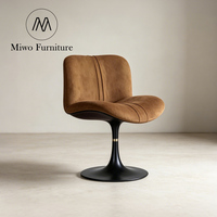 Chaise de salon pivotante en cuir et tissu de luxe Marilyn, design moderne, chaise de salle à manger Alien pour restaurant