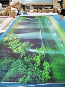 <span class=keywords><strong>Papier</strong></span> <span class=keywords><strong>peint</strong></span> mural 3D Paysage de cascade de lotus vert naturel, décorations murales pour la maison, revêtement mural, autocollants pour le salon - Product Image 5