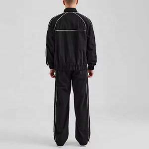 Conjunto Deportivo de Nylon Estampado para Hombre, Otoño 2025, Superventas, con Logotipo Personalizado, Chaqueta con Cremallera Resistente al Viento, Pantalones Jogger de Pierna Ancha - Product Image 3