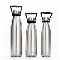 Bouteilles d'eau isothermes en acier inoxydable à double paroi, à ouverture étroite, en forme de cola, tendance, nouveauté 2000ML 2L