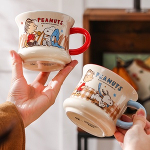 Vente en gros de nouvelles tasses à café de style dessin animé, tasses à eau en céramique gravées mignonnes - Product Image 2