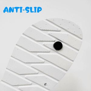 Claquettes personnalisées avec logo de marque pour hommes, tongs antidérapantes, pantoufles antidérapantes pour hommes, tongs - Product Image 2