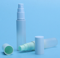 Botol Berwarna 1/2 OZ 17 mL dengan Tutup Semprot, Botol Semprot Kabut Kecil untuk Minyak Esensial, Kosmetik, Cairan Perawatan Kulit