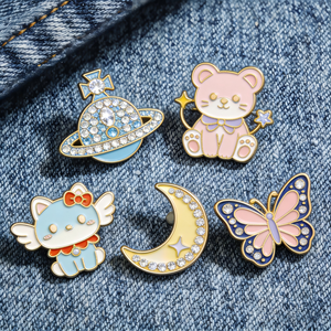 Spilla smaltata personalizzata, spilla in smalto morbido, simpatico cartone animato <span class=keywords><strong>anime</strong></span> con glitter, distintivo in metallo, produttore <span class=keywords><strong>di</strong></span> loghi, placcatura UV, spilla da bavero in smalto duro personalizzata - Product Image 4