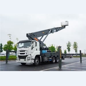 Nouveau camion de travail aérien télescopique diesel ISUZU GIGA 25m/32m/36m/45m/65m pour les opérations en haute altitude - Product Image 1