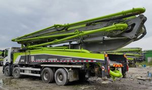 Pompe à béton d'occasion Zoomlion de 56 mètres, alimentée au diesel, de marque de premier plan, à bas prix, avec composants essentiels (moteur et alternateur) en provenance de Chine - Product Image 3
