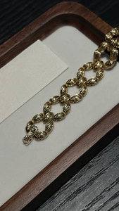 Montre Femme à Chaîne Dorée 2025 – Nouvelle Collection, Élégante, Petite, Quartz, Idéale Voyage, Haute Qualité - Product Image 5