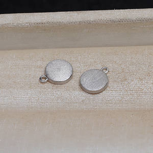 อุปกรณ์ตกแต่ง DIY สไตล์เวนชี่ เงินแท้ S925 จี้รูปดอกไม้เล็ก 3 ดอก สำหรับใส่ไข่มุก 4-5 เม็ด  ฐานเปล่าสำหรับทำเครื่องประดับ - Product Image 3