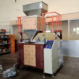 Emballageur de sachets préformés linéaire TPM-AL01 économique au Vietnam, équipement d'emballage automatique multi-matériaux avec écran tactile PLC - Product Image 1