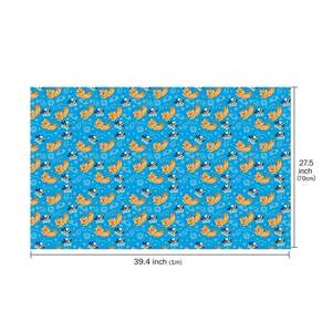 Feuille de papier d'emballage pliée à plat avec motif de chats et étiquettes cadeaux - Product Image 2