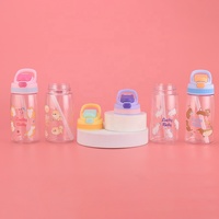 Bouteille d'eau réutilisable en plastique pour enfants de 450 ml avec logo personnalisé, impression mignonne, sans BPA, écologique, avec paille et corde – Vente en gros
