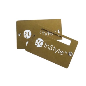 Étiquette de bagage en PVC doré personnalisée QM en promotion avec panneau de signature - Product Image 3