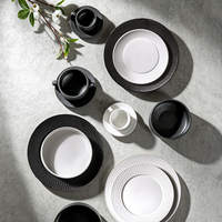 2027 Nieuwe Trends Porseleinen Servies Catering Luxe Restaurant Hotel Hoofdgerechten Matte Zwarte Keramische Dinerborden