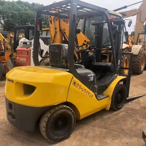 รถยกมือสอง KOMATSU FD30 ลดราคาพิเศษ ขายด่วน เครื่องจักรกลหนักสำหรับงานดิน - Product Image 1