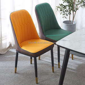 Silla de Comedor Nórdica Moderna Tapizada en Cuero Blanco y Negro al por Mayor para Cocina, Apartamento, Uso en Centros Comerciales, Personalizable - Product Image 4
