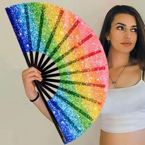 Grand éventail pliant en bambou réactif aux UV avec paillettes arc-en-ciel, idéal pour festivals, raves, fêtes Pride, événements, carnavals et boîtes de nuit - Product Image 2