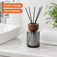 Diffuseur de parfum en verre de luxe TopOne, design ondulé moderne, diffuseur d'huiles essentielles avec couvercle en noyer massif pour le parfum des halls d'hôtel