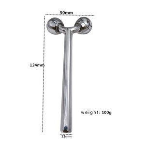 Rouleau de massage facial en métal en forme de Y, à billes rafraîchissantes, pour lifting et anti-âge – Nouveauté très prisée - Product Image 3