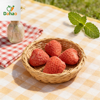 Dahao Snack aux fruits confits chinois biologiques Fraises entières conservées OGM Tamarin sucré séché emballé sous vide