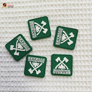 Parches Termoadhesivos Personalizados de Silicona de PVC Suave en 3D con Logotipo de Avión, Insignia con Gancho y Bucle para Ropa y Gorras - Product Image 1