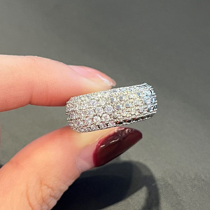 Anello geometrico in stile Pave per donna, anello con pietre scintillanti, accessorio elegante per gioielli da indossare tutti i giorni - Product Image 5