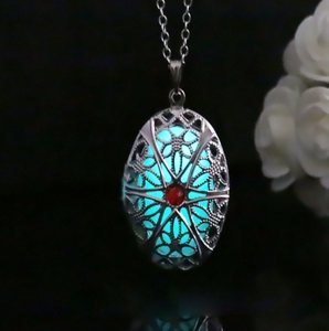 Collar con Colgante de Piedra Brillante en Forma de Gota de Agua, Joyería Fluorescente, Collar que Brilla en la Oscuridad - Product Image 6