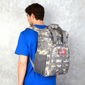 حقيبة ظهر للنزهات العائلية الشاملة مع حقيبة غداء خارجية كاملة تحتوي على حاويات وأدوات وفتحات للمشروبات وأقسام متعددة الأغراض - Product Image 4