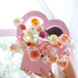 Scatola Regalo a Forma di Cuore con Cesto di Fiori Portatile per San Valentino e Festa della Mamma - Product Image 6