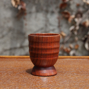 Juego de cuencos de madera de jujube de estilo japonés, redondos, de color sólido, duraderos, para uso doméstico, con tazas y cucharas. - Product Image 4