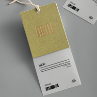 Étiquettes et tags personnalisés en papier épais parfumé au bois, aspect naturel et design élégant pour vêtements