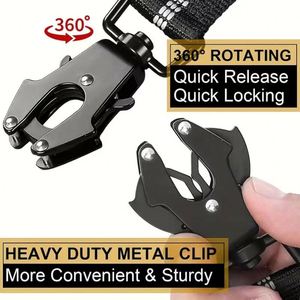 สายจูงสุนัขแบบ Bungee พร้อมตัวล็อคแบบปลดเร็ว สายจูงสุนัขแบบ Heavy Duty Tactical พร้อมหูจับบุนวม 2 จุด และตัวล็อคแบบคาราไบเนอร์โลหะ - Product Image 3