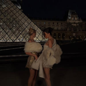 Robe de soirée élégante en satin <span class=keywords><strong>blanc</strong></span> sur mesure, à une épaule, avec franges, couture et découpe, style corset sans bretelles, en lurex, personnalisable OEM - Product Image 2