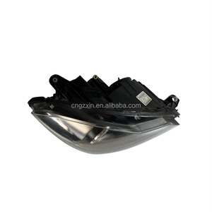 ไฟหน้า LED คุณภาพสูง 12V พร้อมการรับประกัน 14 เดือน สำหรับรถยนต์ C-Class W204 (2011-2014) - Product Image 3