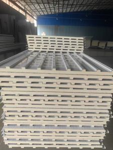 Panneaux sandwich en polyuréthane haute performance pour entrepôts frigorifiques, murs et toits industriels, système d'isolation thermique supérieur - Product Image 5