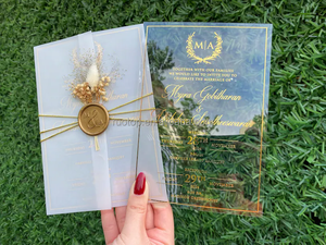 Invitation de <span class=keywords><strong>mariage</strong></span> <span class=keywords><strong>en</strong></span> acrylique avec veste <span class=keywords><strong>en</strong></span> vélin Invitation de <span class=keywords><strong>mariage</strong></span> Chemise <span class=keywords><strong>parchemin</strong></span> imprimée <span class=keywords><strong>en</strong></span> feuille d'or Sceau de cire d'or et fleurs séchées - Product Image 2