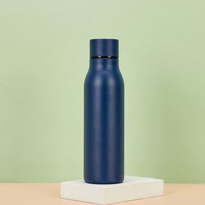 Bouteille isotherme en acier inoxydable pour l'exportation en gros, tasse de sport à double paroi à petite ouverture avec extérieur tendance pour les revendeurs mondiaux - Product Image 2