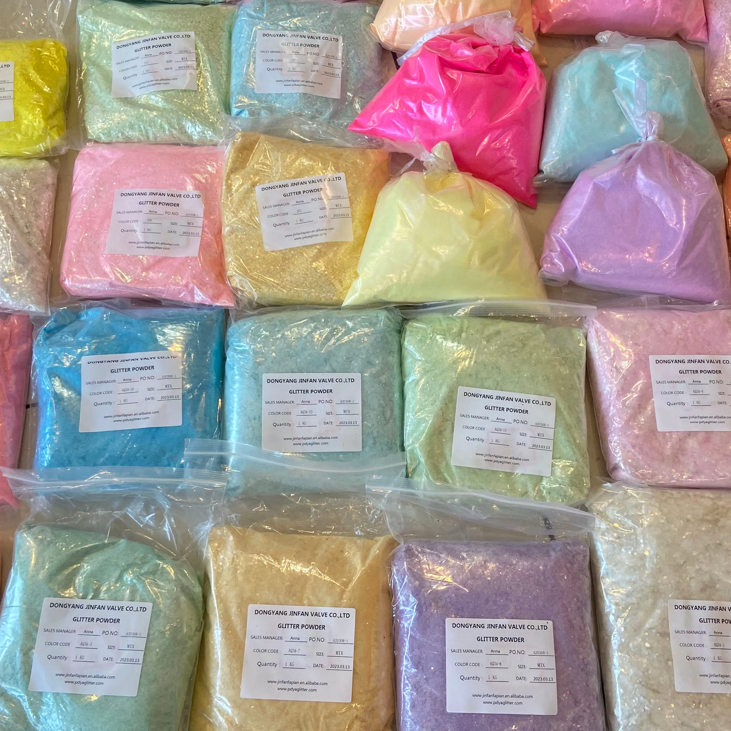 Produttori all'ingrosso di 12 colori alla rinfusa grosso Mix di Glitter in polvere per bicchiere decorativo glitter