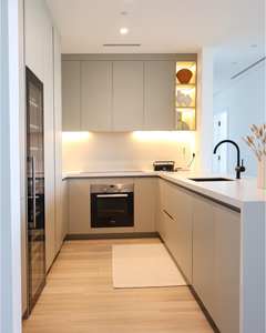 Cuisine moderne populaire à deux tomes, combinaison de couleur rouge, armoires de cuisine à haute brillance - Product Image 3