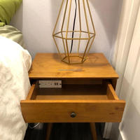Protector de Sobretensión Encastrable de Tamaño Pequeño para Escritorio/Muebles/Pared/Encimera