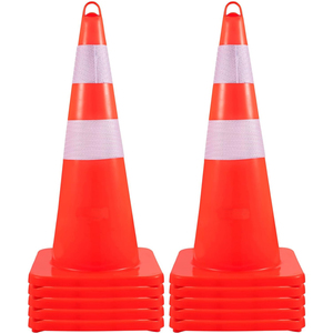 Vente en gros de cônes de sécurité en PVC orange tailles 30/45/70/75/90cm Fabricant de 25 ans de produits d'avertissement de trafic - Product Image 1