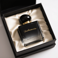 Flacon de parfum unique et exquis en verre avec vaporisateur, possibilité de choisir le couvercle pour personnalisation
