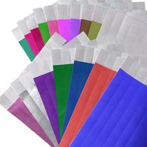 Bracelet promotionnel jetable imperméable en Tyvek pour piscine, idéal pour l'identification des enfants, des concerts, des bars et des buffets - Product Image 1