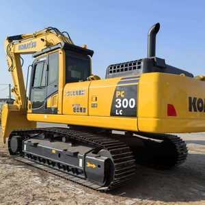 Excavatrice Komatsu PC300LC d'occasion bien entretenue avec système hydraulique robuste, poids opérationnel de 30 tonnes, contrôlée par PLC - Product Image 6