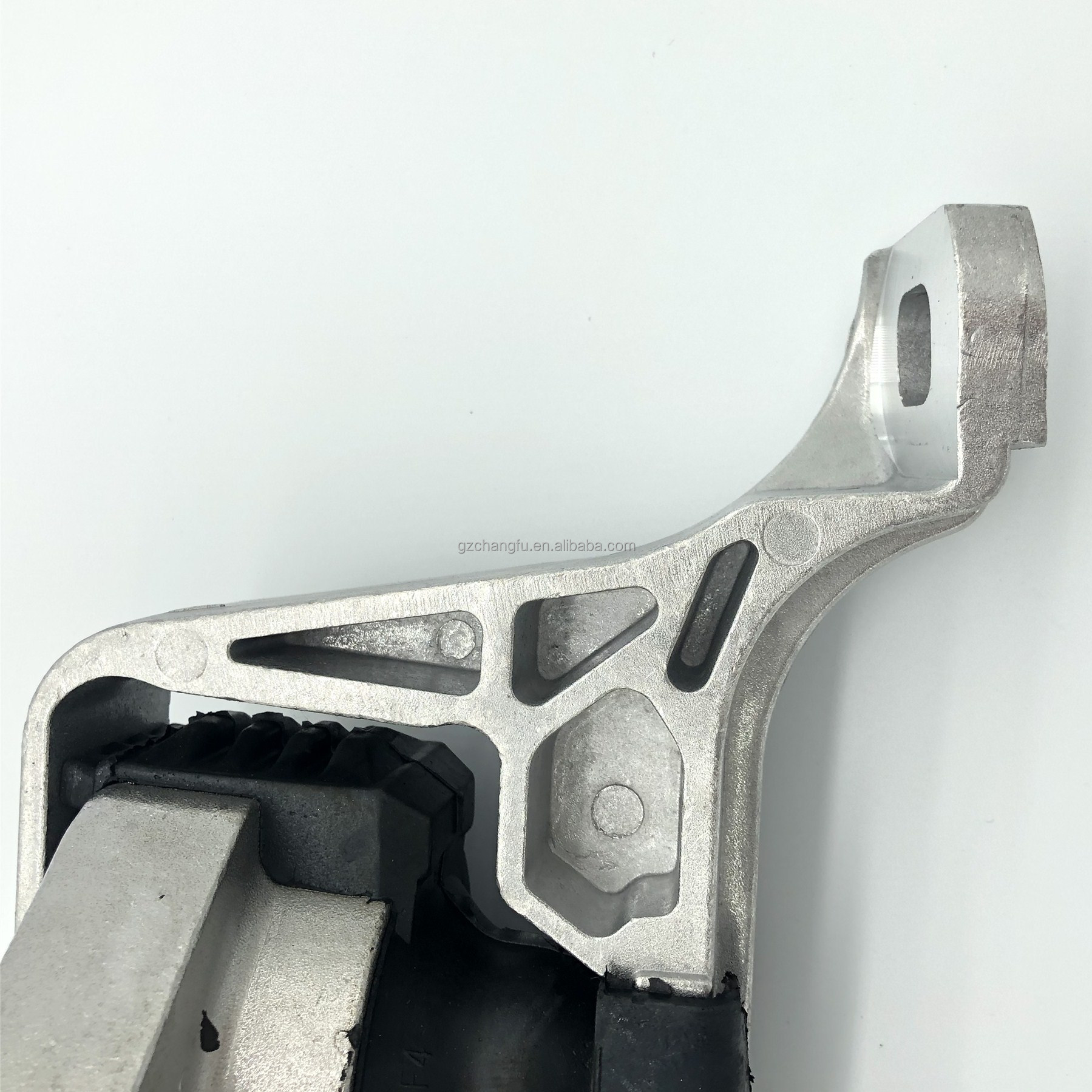 Engine Mount B38M39060 for Mazda M3 1.6 AXELA1.5L 2009-2013