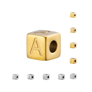 Cuentas de cubo alfabéticas |   Espaciadores de Letras Iniciales de Acero Inoxidable con Baño de Oro y Plata de 18K, 7*7MM, para Fabricación de Joyería, Pulseras y Collares - Product Image 1