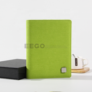 Vente en gros Ensemble de cahiers avec logo personnalisé Boîte cadeau haut de gamme A5 en cuir PU Cadeau <span class=keywords><strong>pour</strong></span> <span class=keywords><strong>homme</strong></span> à usage professionnel Cadeau à la main - Product Image 6