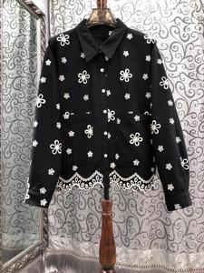 Nuove camicie di cotone di alta qualità 2025 l'autunno da <span class=keywords><strong>donna</strong></span> <span class=keywords><strong>con</strong></span> collo rovesciato grandi tasche Patchwork a maniche lunghe camicie bianche nere albicocche - Product Image 3